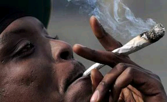 Smoking in Nigeria Image